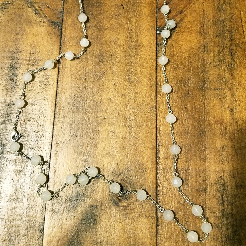 Beaded chain necklace